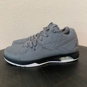 Men’s Nike Jordan Clutch ‘Cool Grey’ Sneakers